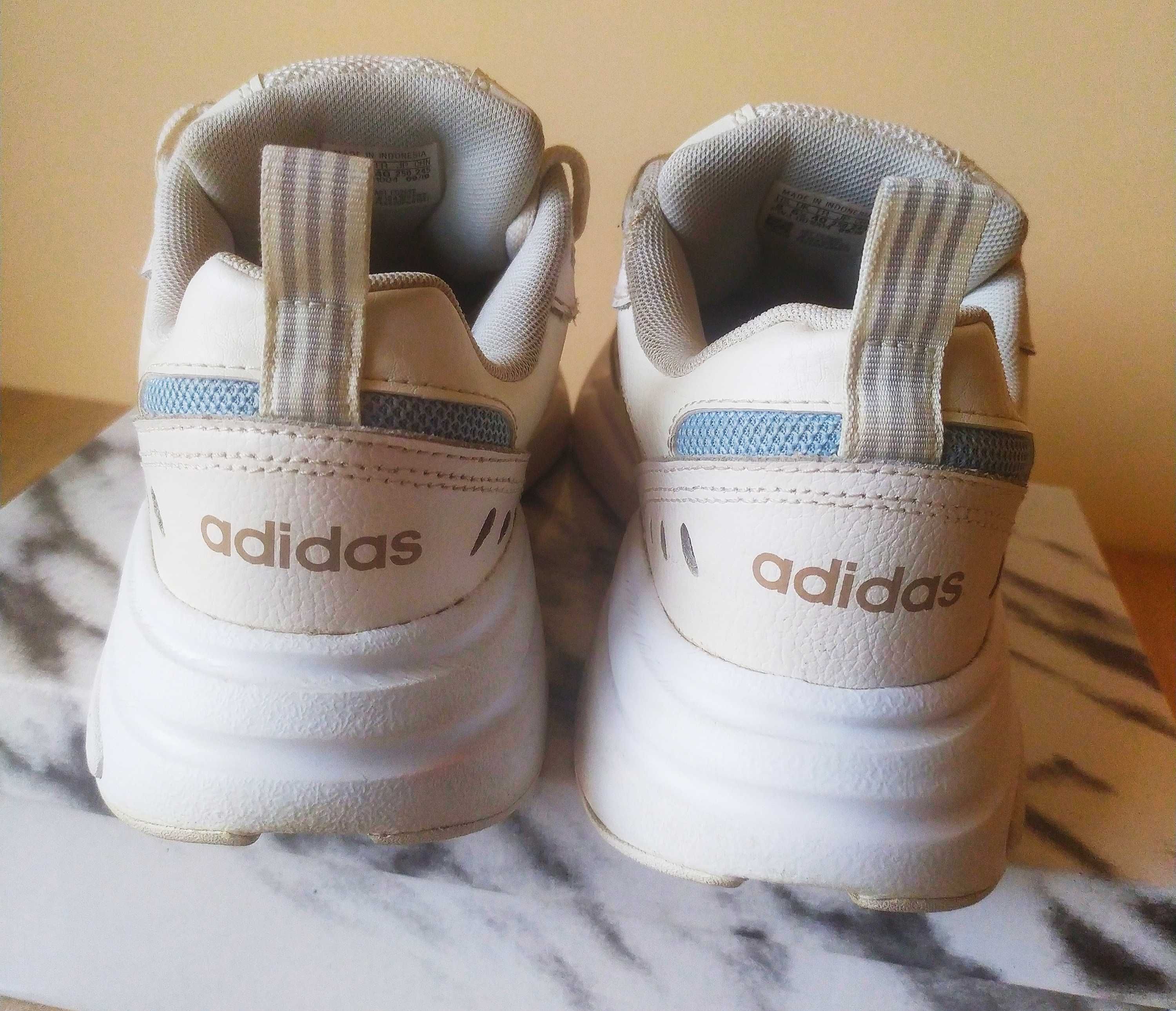 Kremowe skórzane sneakersy ADIDAS Strutter, rozmiar 40 /wkładka 25 cm.