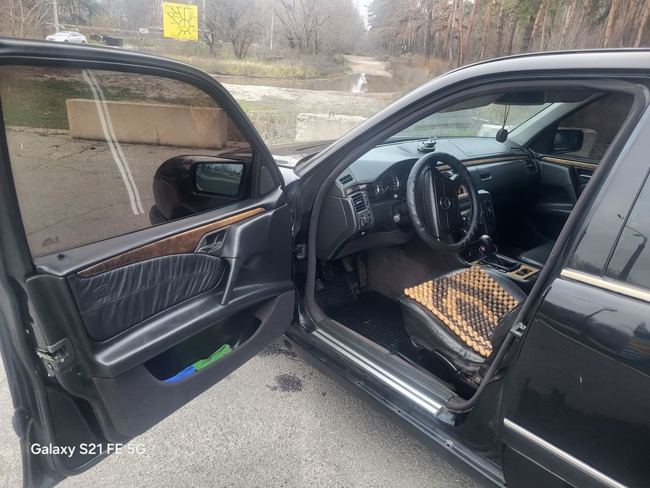 продам Mercedes w210 на полном ходу