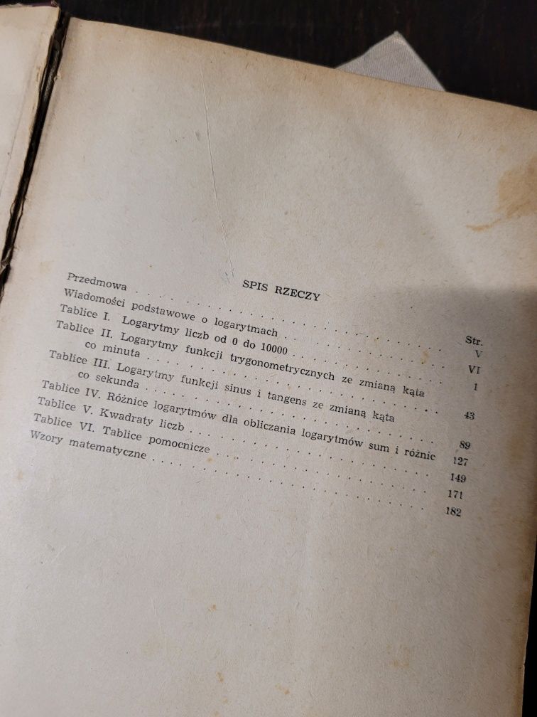 Tablice logarytmiczne pięciocyfrowe F. Piątkowski 1955