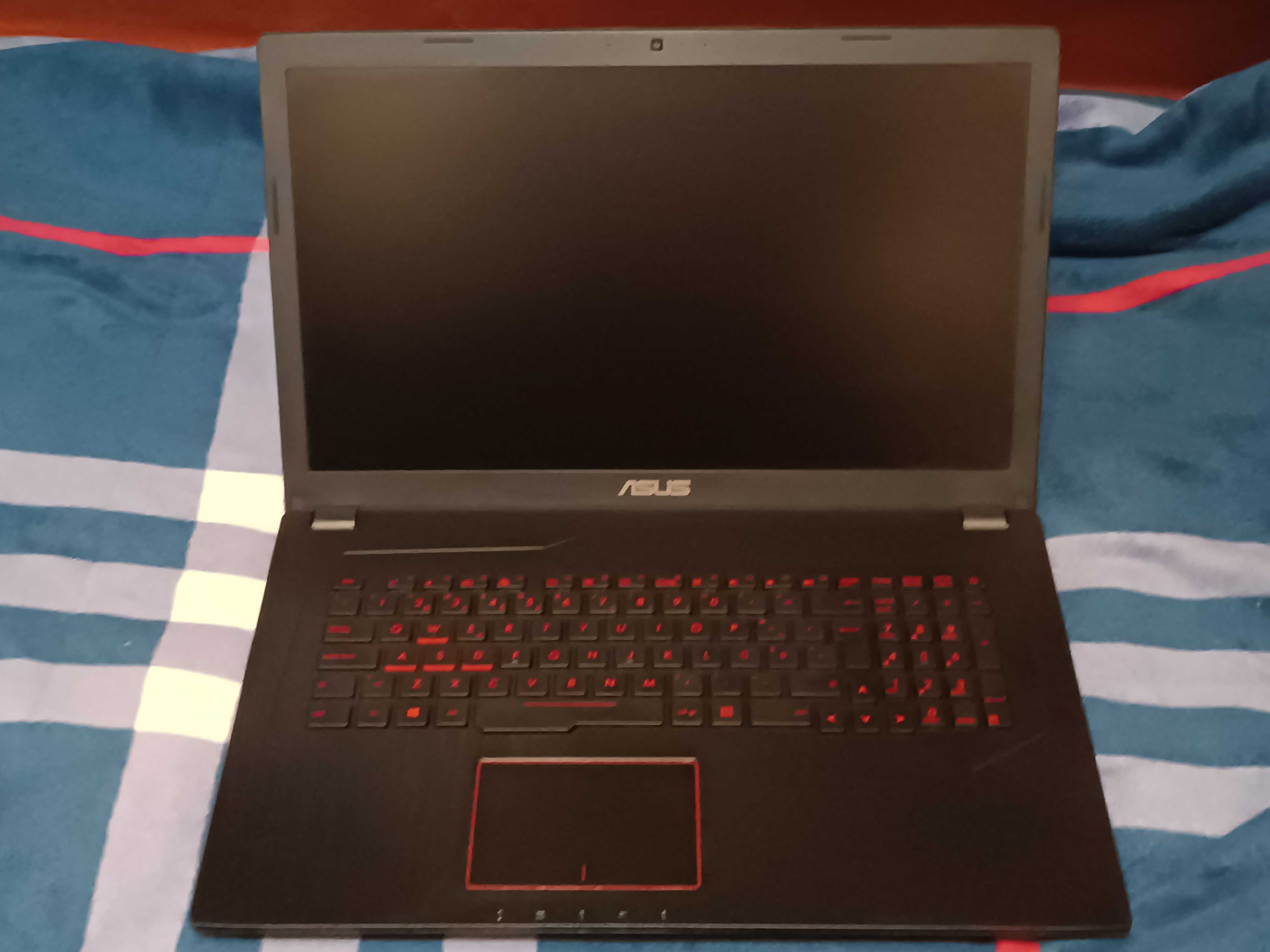 Vendo Portátil Asus 17,3" Gaming FX753VE i7