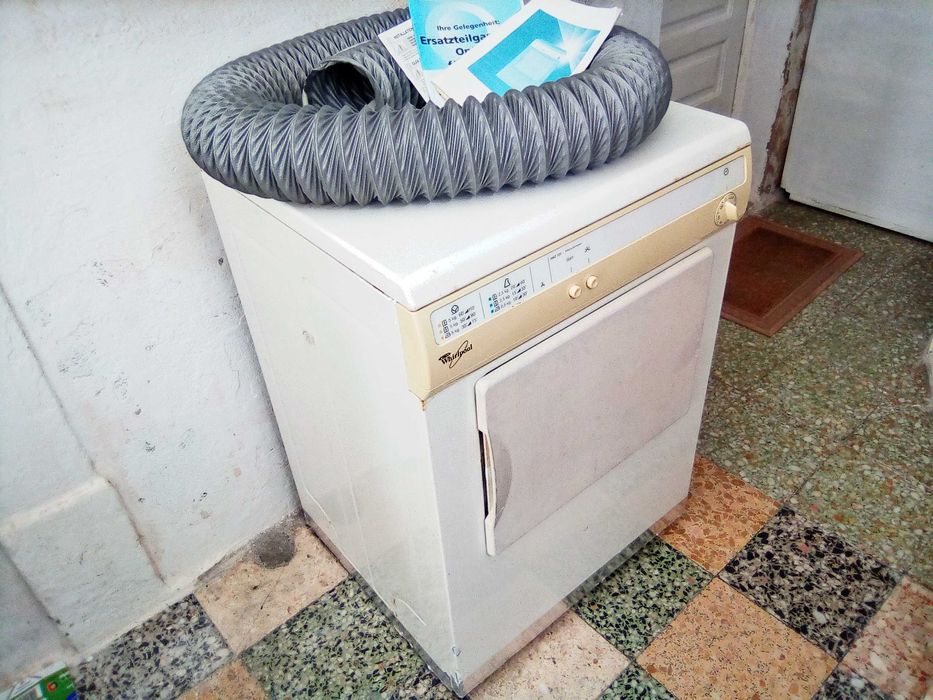 vendo máquina só de secar roupa whirlpool usada