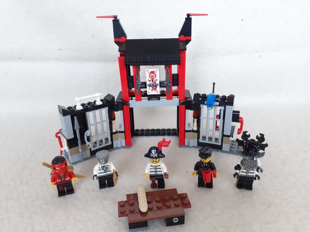 Lego Ninjago 70591 - Ucieczka z więzienia Kryptarium