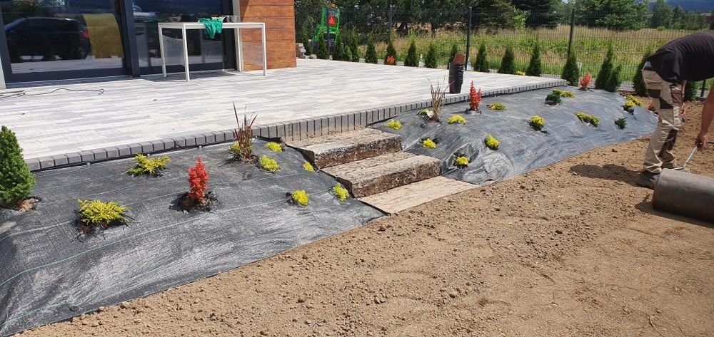 Ogrody/Wycinka Drzew/Sprzatanie Posesji /Projekty