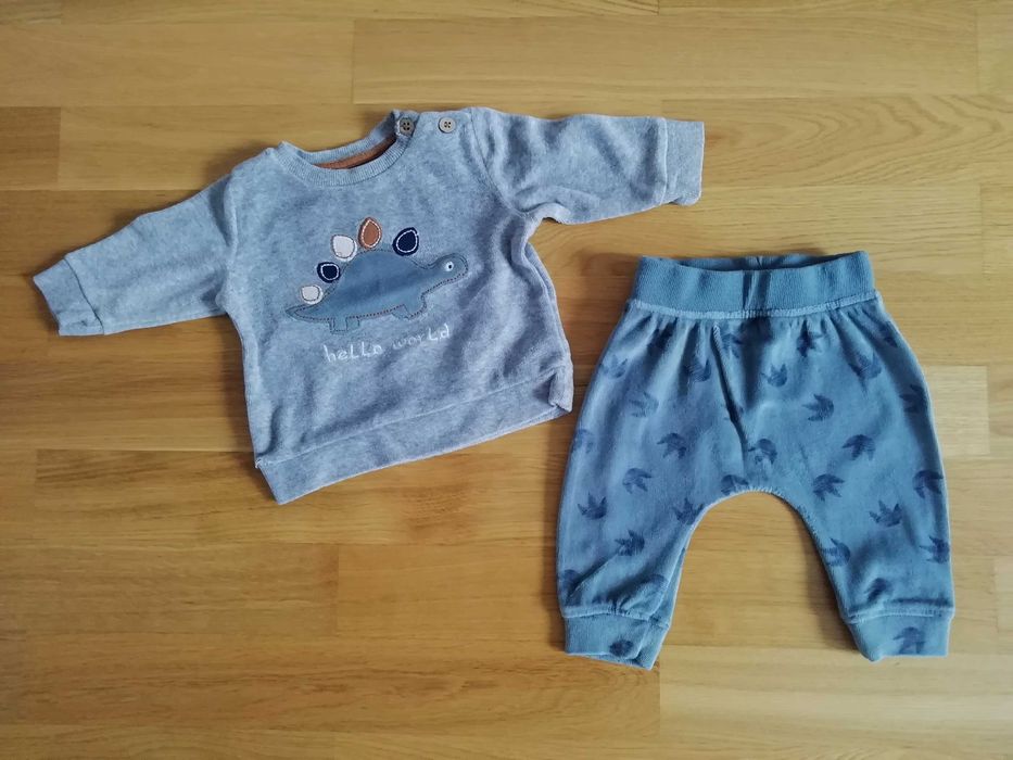 Welurowy komplet bluza + spodnie r. 56