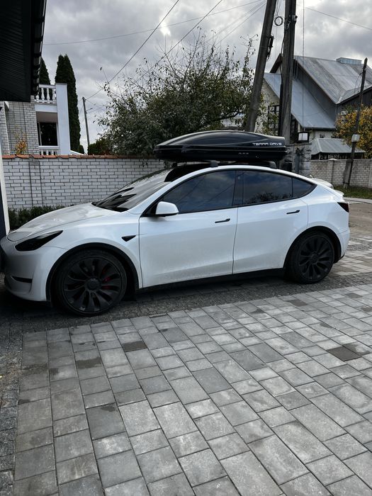 Tesla model Y Performance 2022
