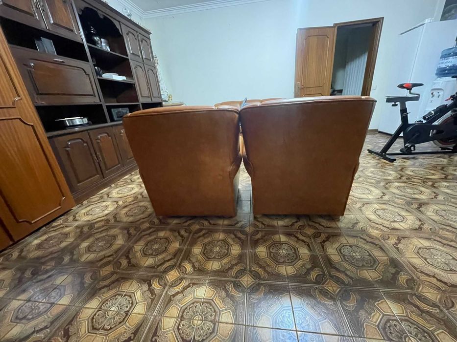 Sofá de 3 lugares e 2 poltronas