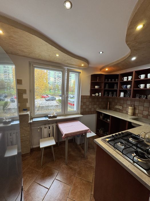 Mieszkanie 3 pokojowe, 1 pietro, oś. Świetokrzyskie