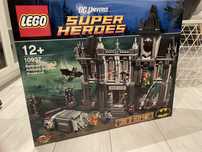 Zestaw LEGO Super Heroes Batman™: Arkham Asylum Breakout 10937 - Nowy
