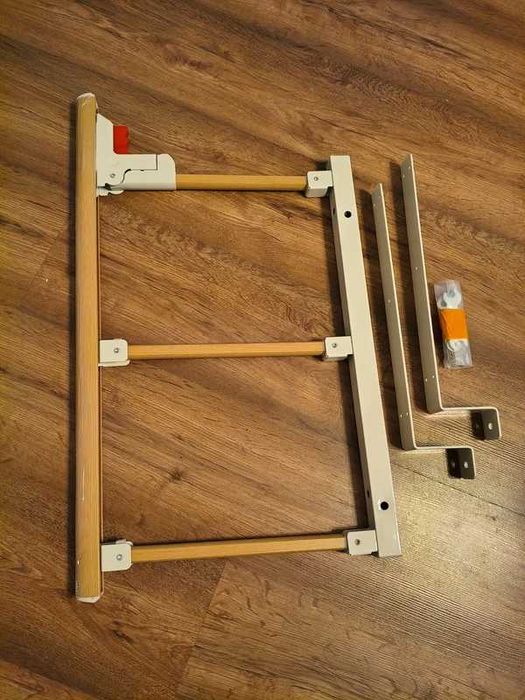 Składana barierka ochronna do łóżka