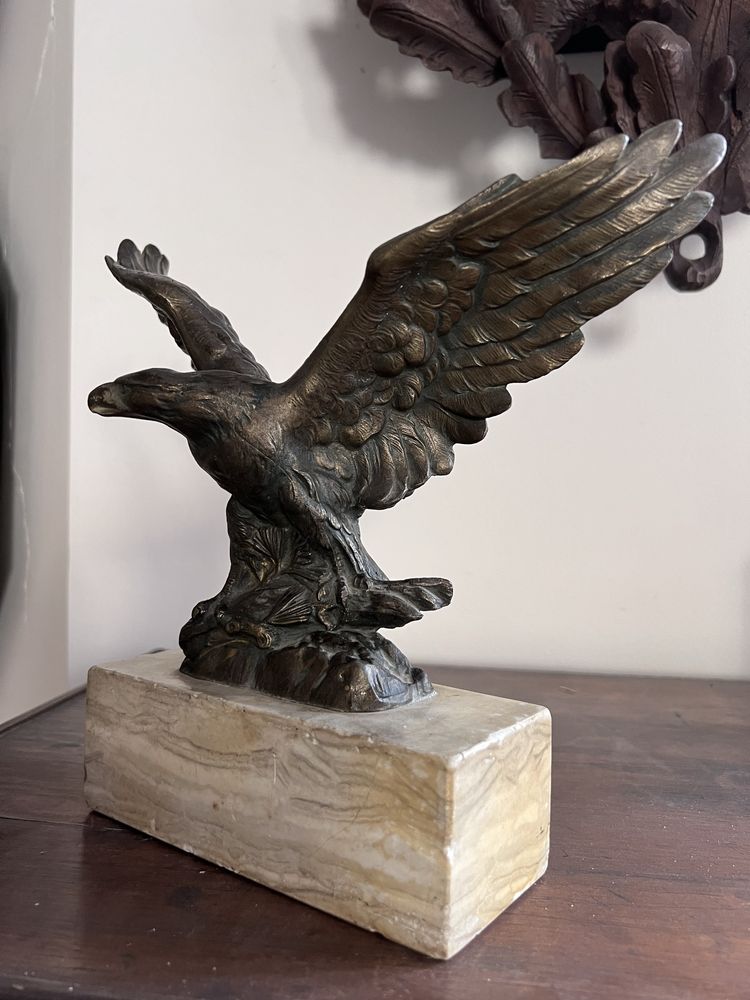 Скульптура орел бронза