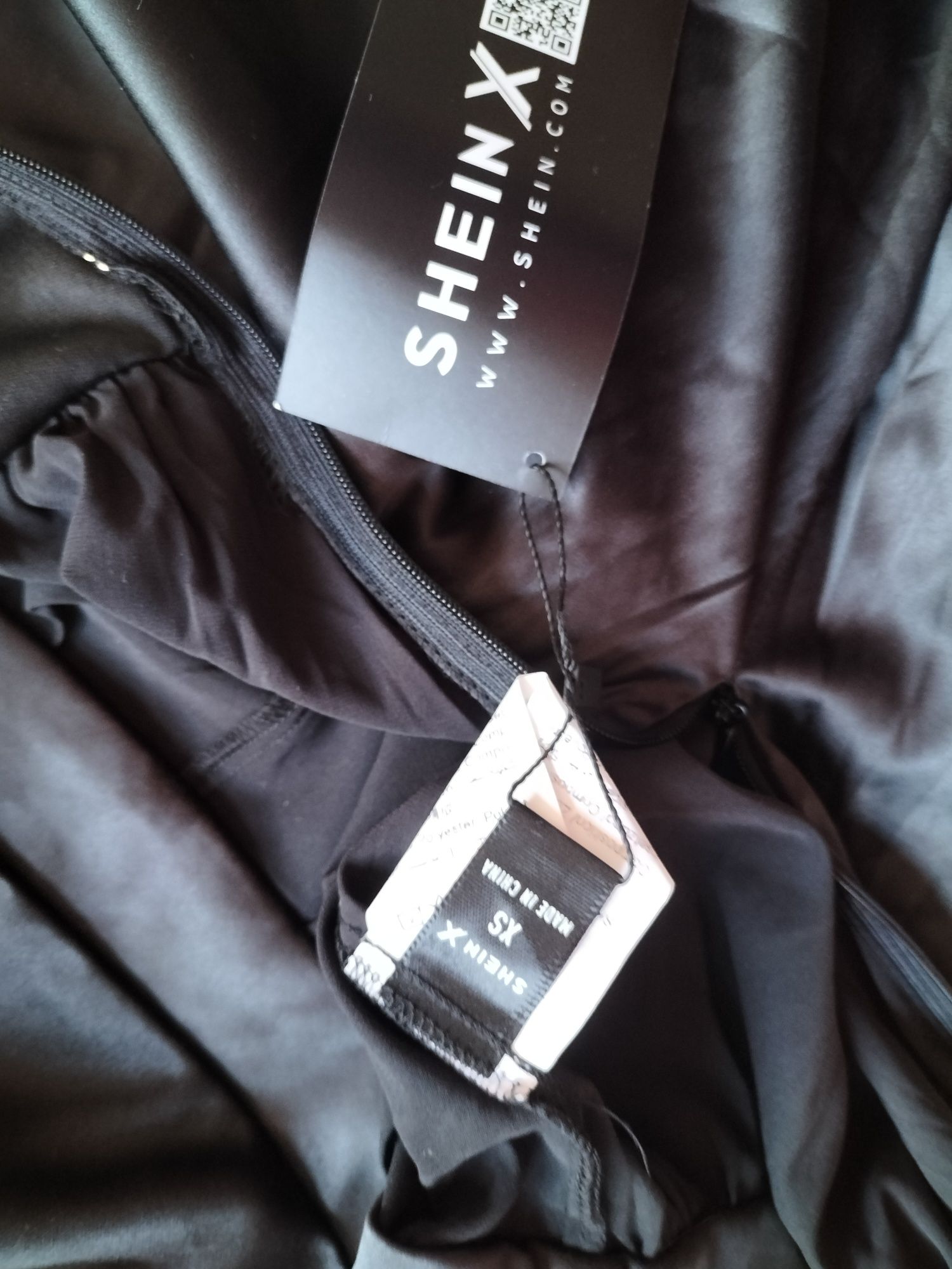 Macacão preto/prateado Shein  Novo
