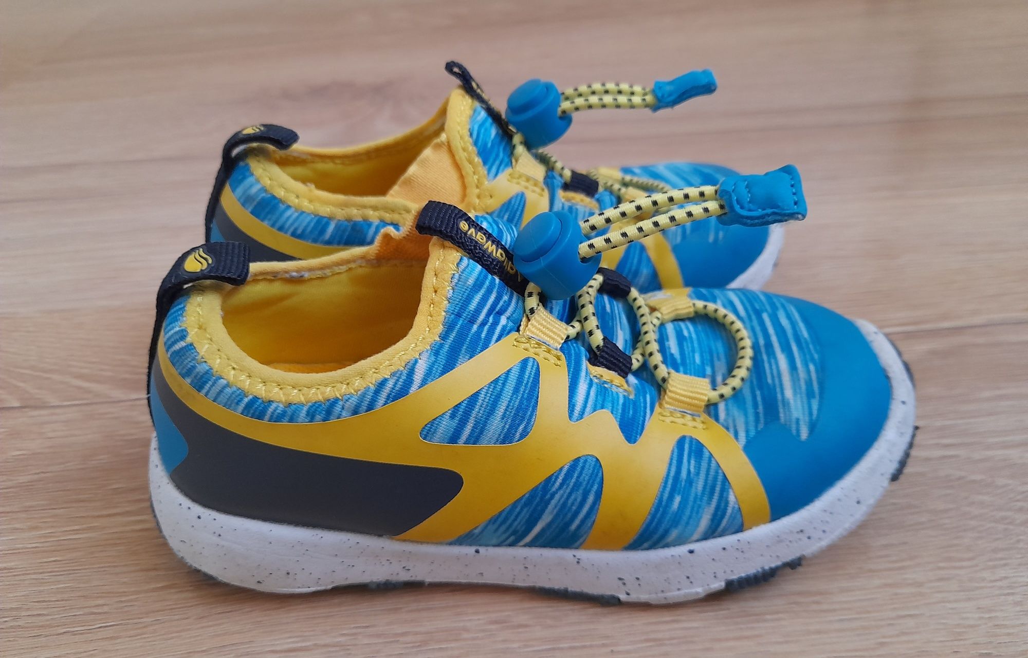 Buty sportowe aquawave dla chłopca 24