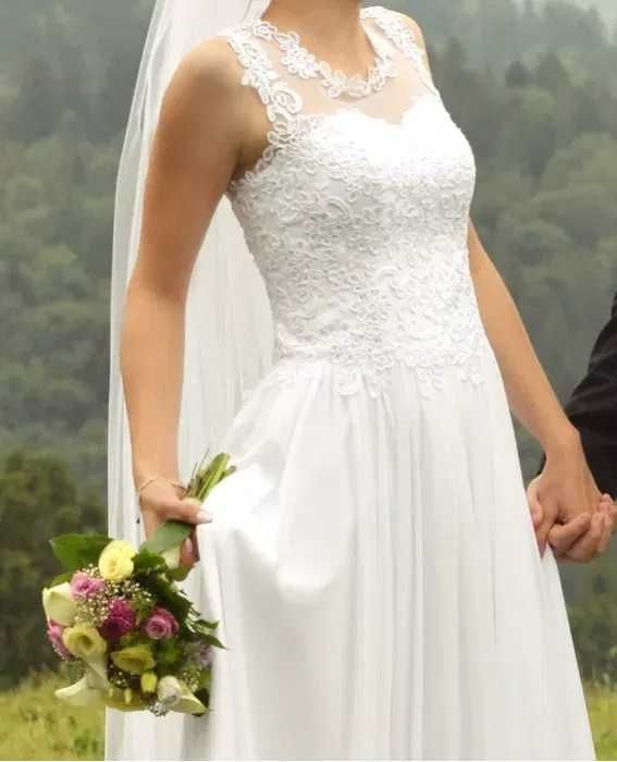Suknia ślubna biała (rozm. 36)