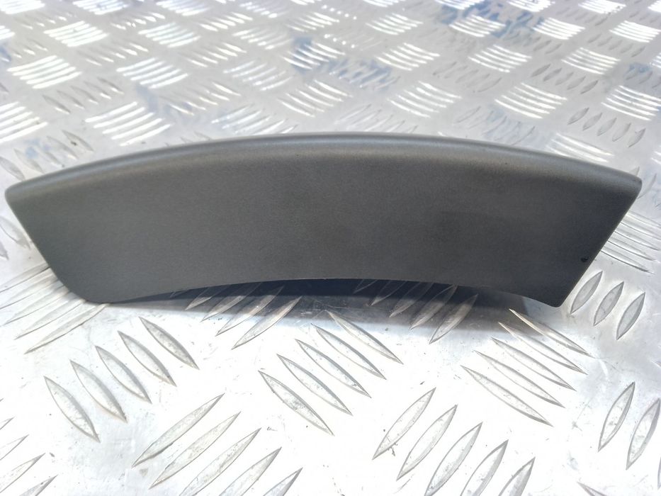 Накладка центральной консоли левая LR011590 для Land Rover Range Rover