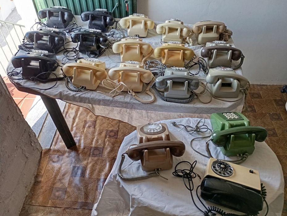 Telefones de disco verde, cremes cinzentos e pretos 18