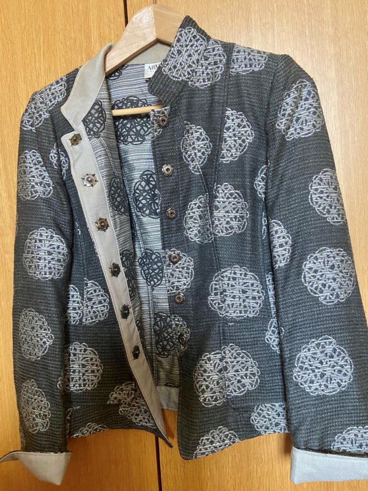 Blazer Armani Collezioni tamanho 38 (42 italiano)
