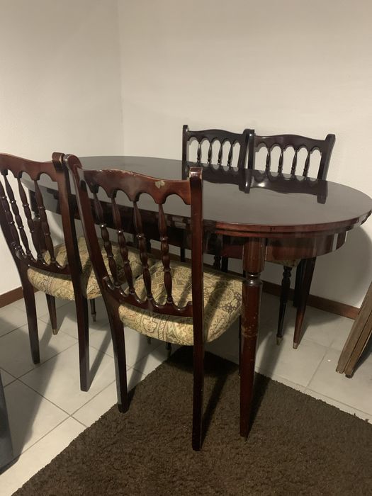 Mesa jantar extensivel com 5 cadeiras