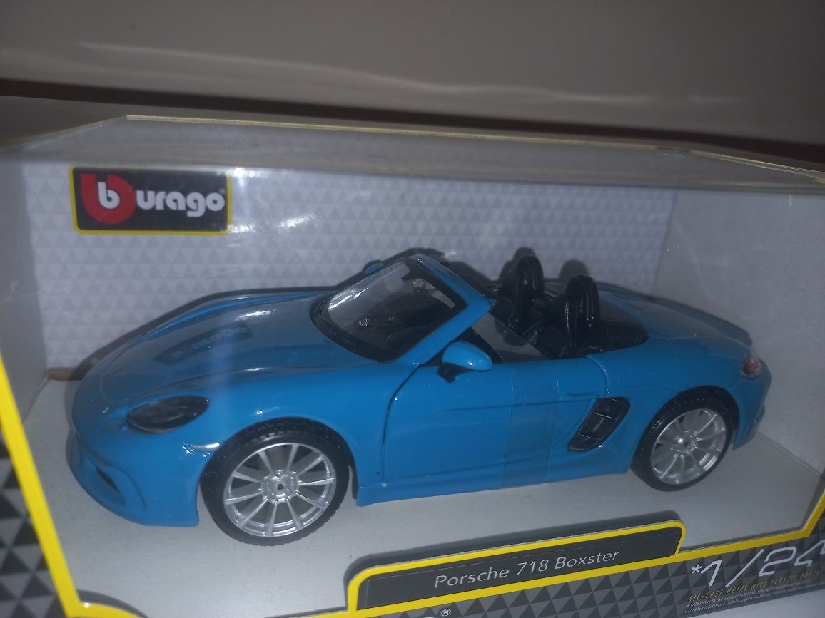 Bburago Porsche 718 Boxter niebieski skala 1:24