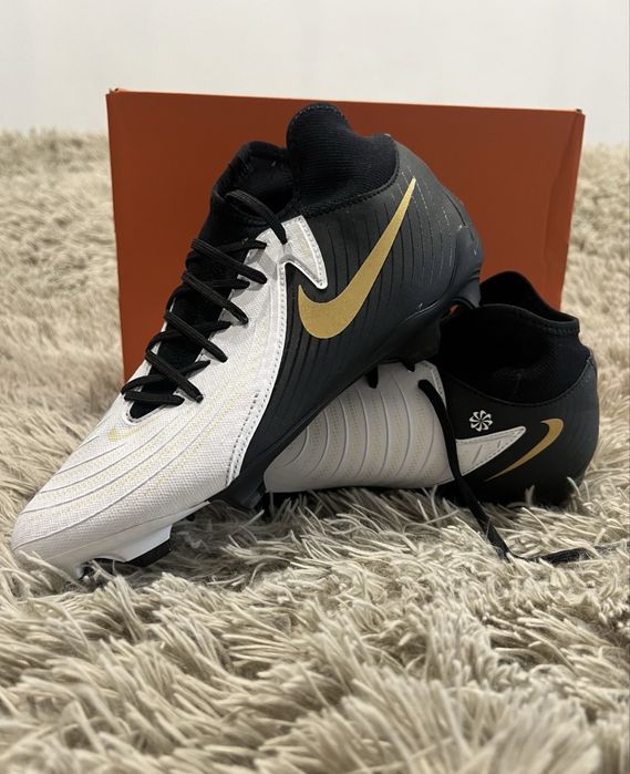 Бутси кросівки футбольні Nike Phantom Luna 2 Academy US 8,5 UK 7,5