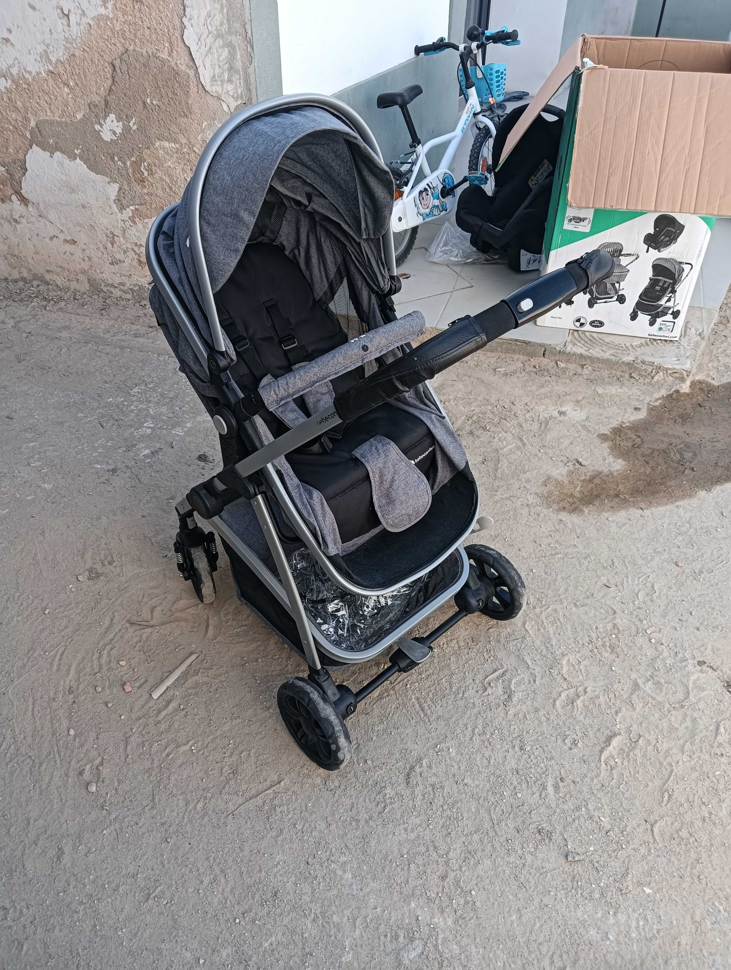 Trio bebe confort e cadeira auto