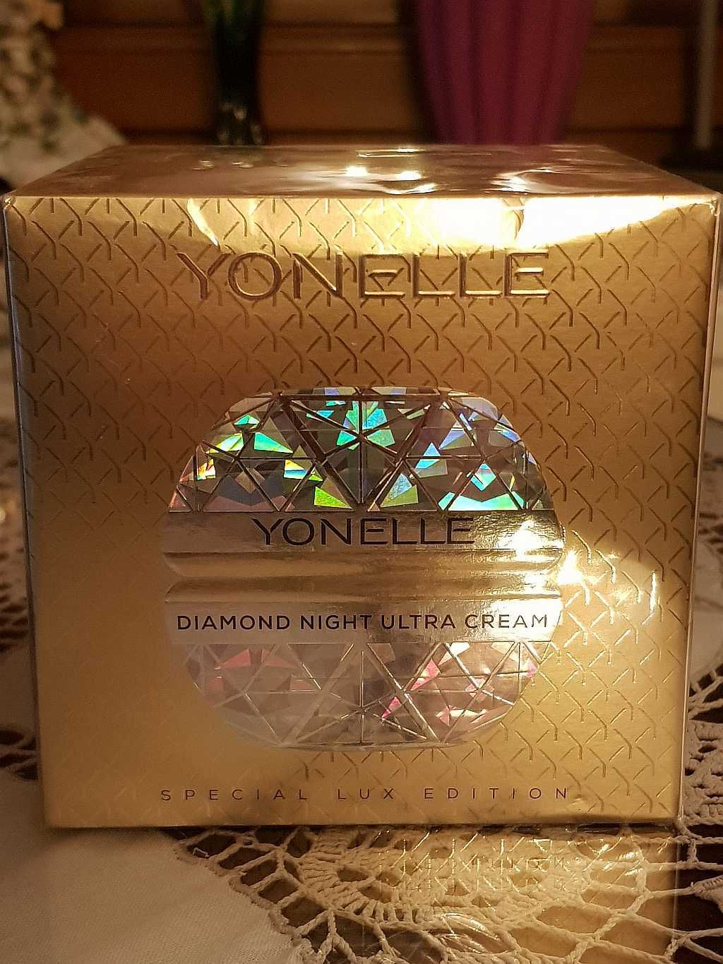 Yonelle Diamond krem do twarzy i ust na noc - 50 ml