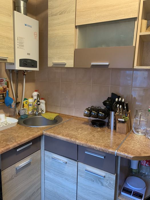 44кв-л Перша лінія! 3кім.кв. Вся з Ремонтом на 2 поверсі! 16 лікарня