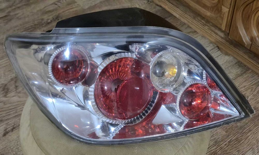 Lampa Lewa Tylna PEUGEOT 307Hatchback (01-05r.) TUNING