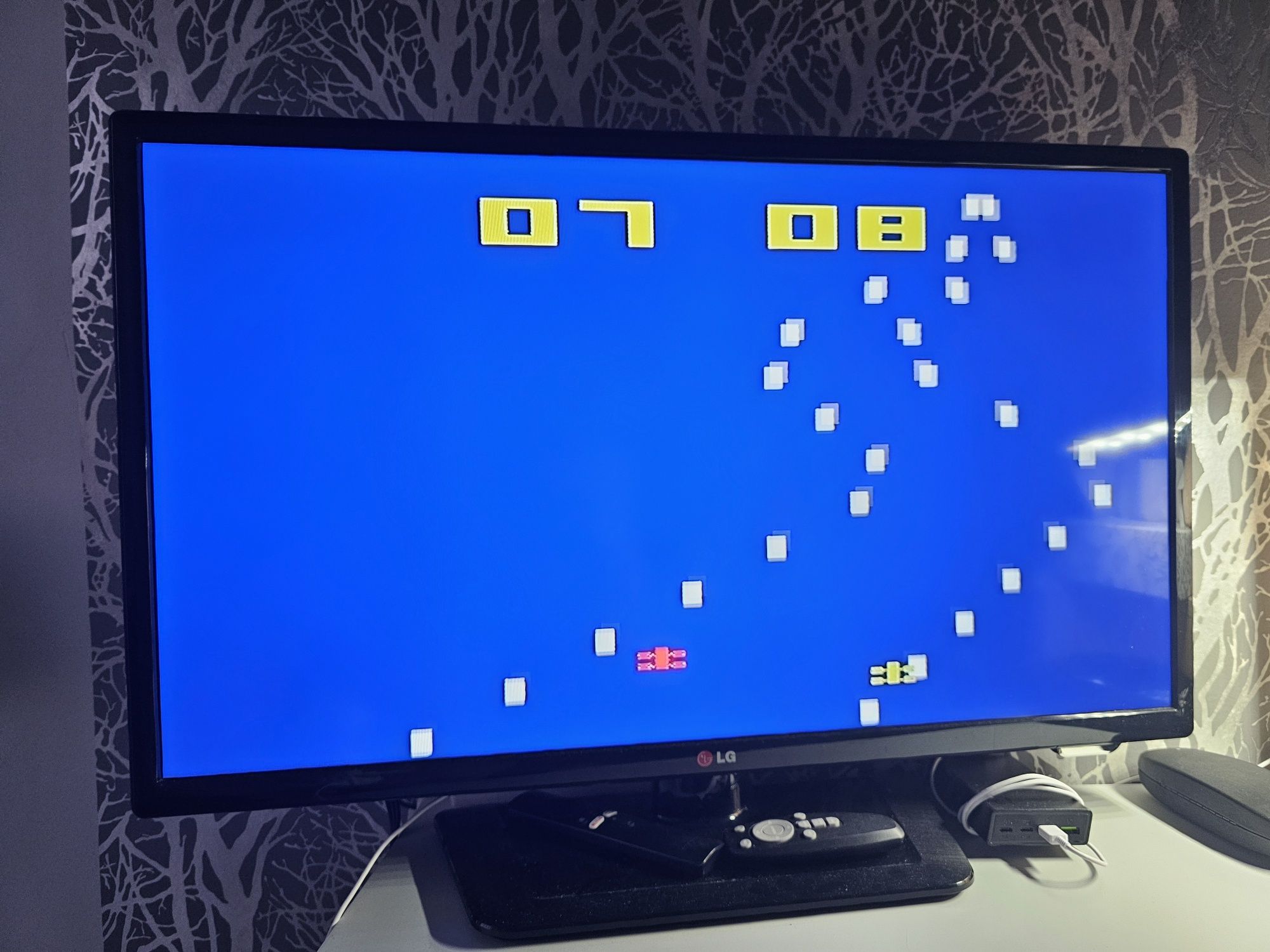 Retro konsola Interton VC4000 + 6 gier