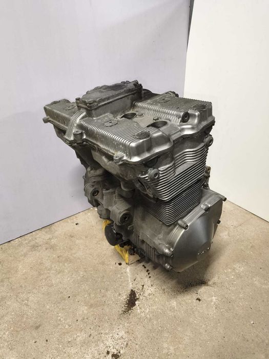 MOTOR SUZUKI GSXF 750 TIPO R736