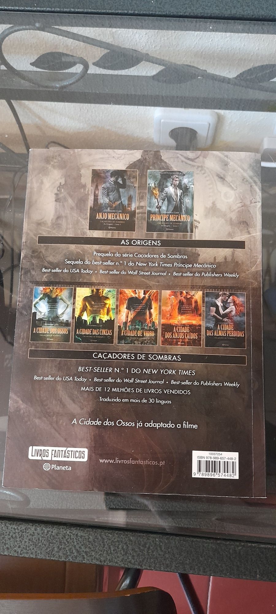 Livro Princesa Mecânica de Cassandra Clare