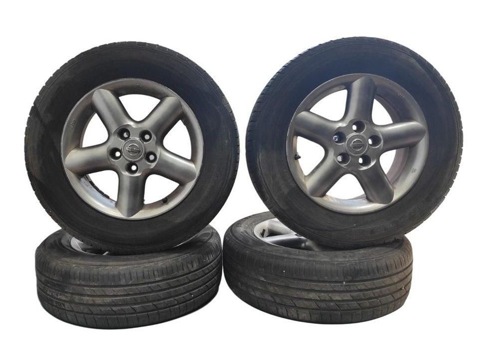 CONJUNTO DE PNEUS NISSAN X-TRAIL T30