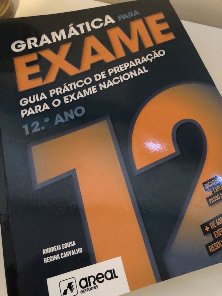Vendo livros de apoio à disciplina de Português