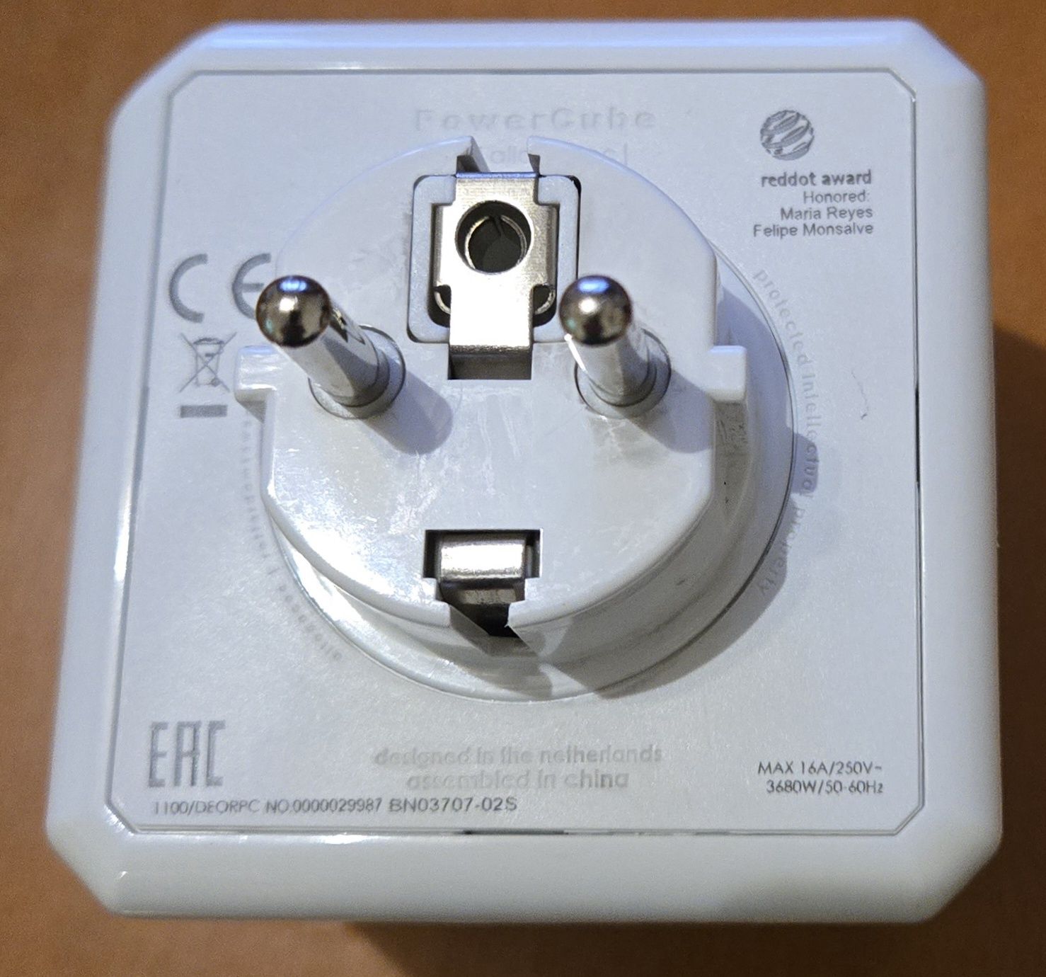 PowerCube Original – Mais tomadas, menos confusão!