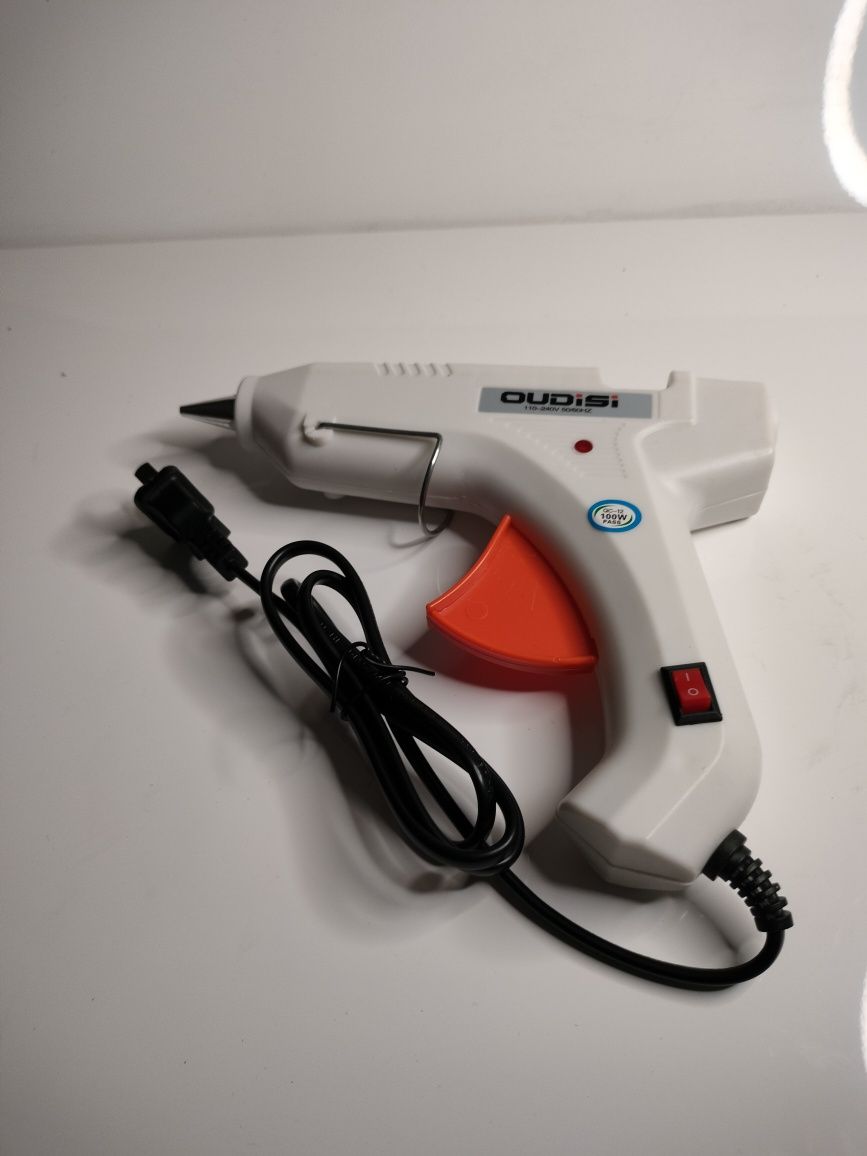 Pistolet na klej gorący