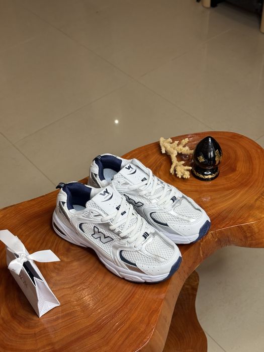 Кросівки жіночі повсякденні ОПТ  та роздріб