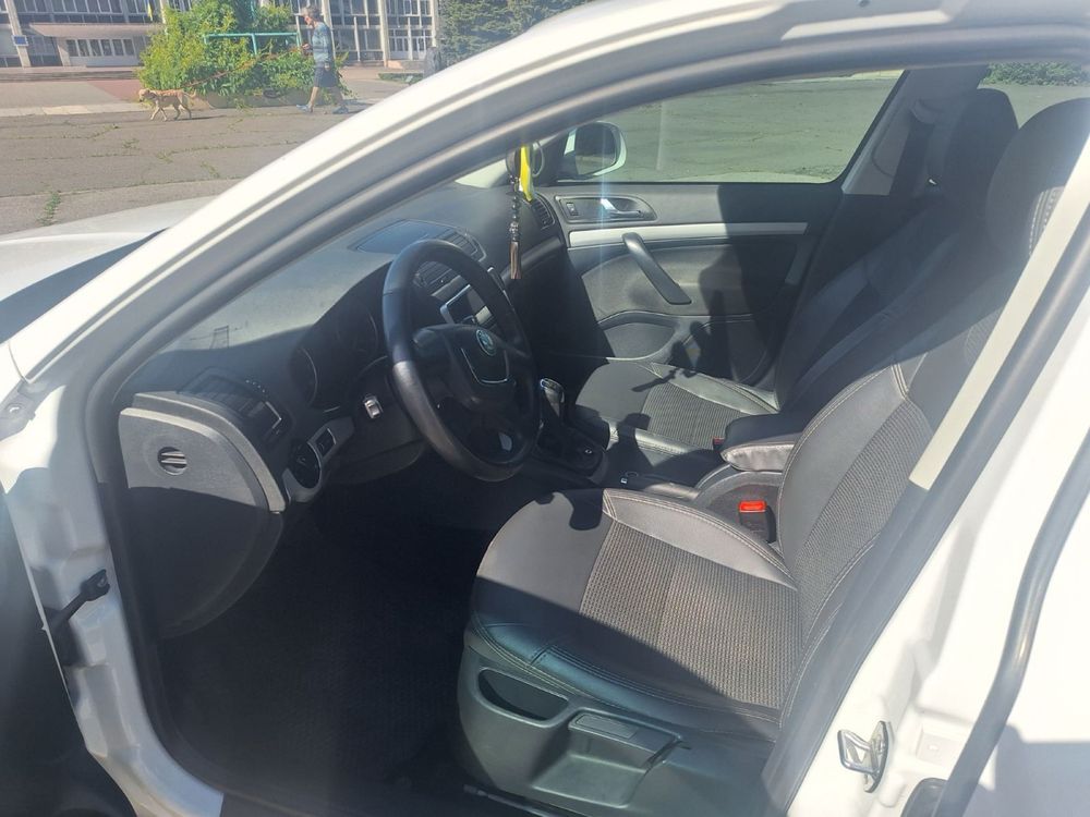 Продаж Авто Skoda Octavia