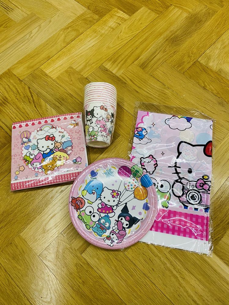 Zestaw naczyń dekoracje urodzinowe Hello Kitty