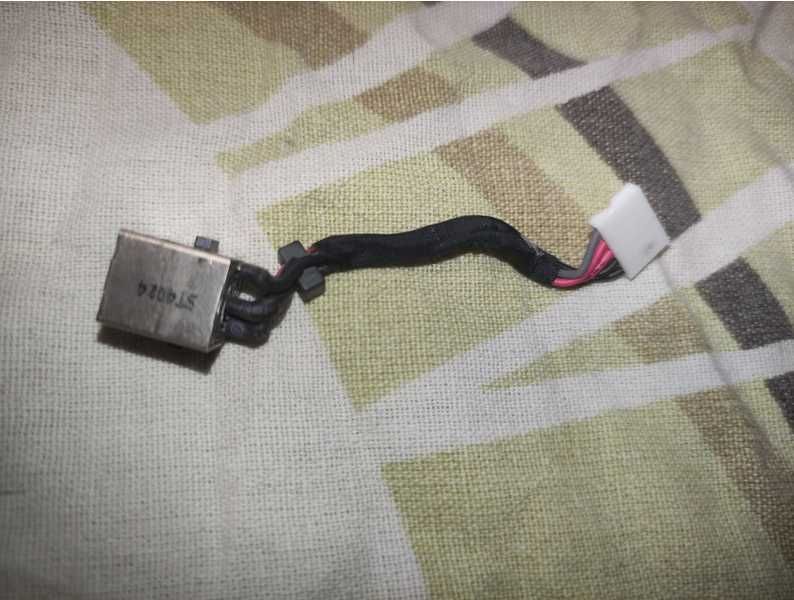 Gniazdo zasilania DC Jack z kablem Dell Latitude E7440