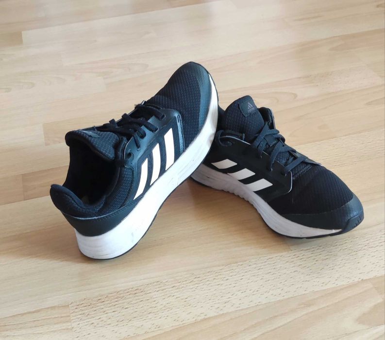 Buty damskie do biegania adidas Galaxy 5 r. 38,5