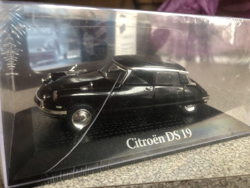 Модель 1:43 Citroen DS 19