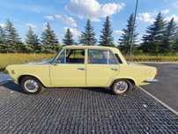 Samochód FSO Fiat 125p 1983 zabytkowy