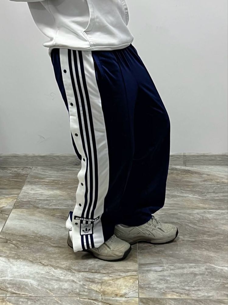 Широкі Adidas Adibreak штани спортивні Loose адидас адибрейк штаны rap