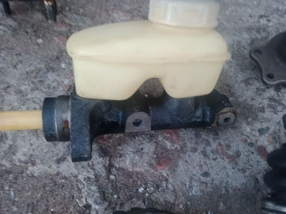 Оригинальный главный тормозной цилиндр на МОСКВИЧ 2140