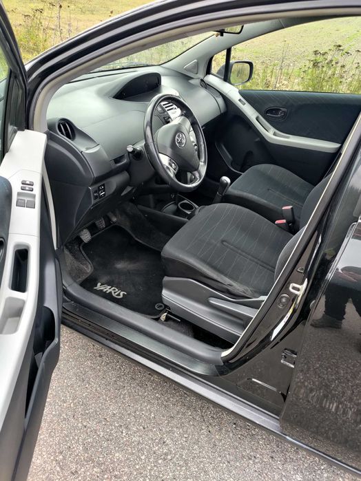 Toyota Yaris 1.3 benzyna 2006 r.