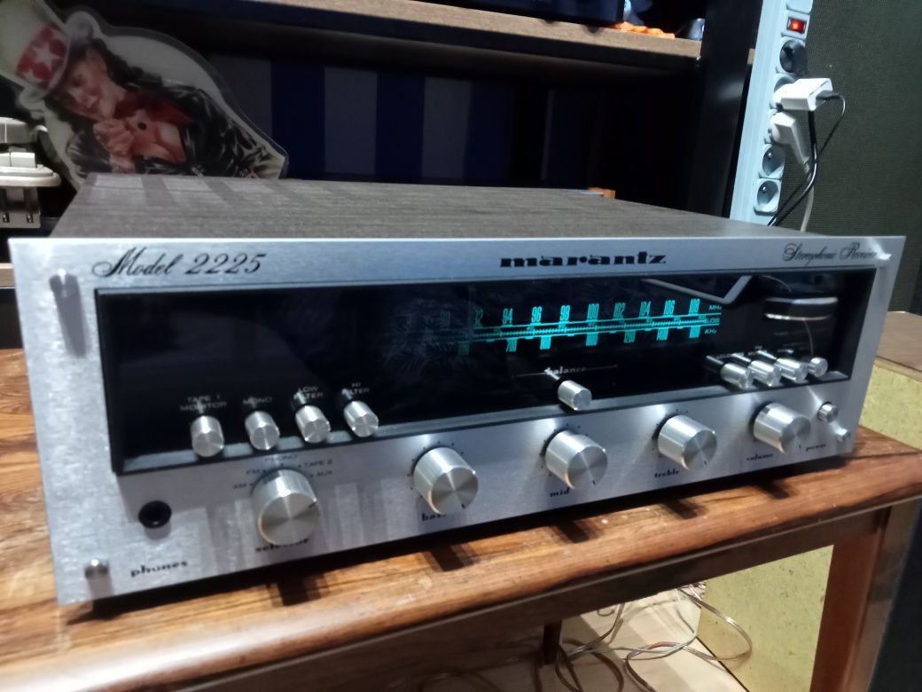 Amplituner vintage Marantz 2225