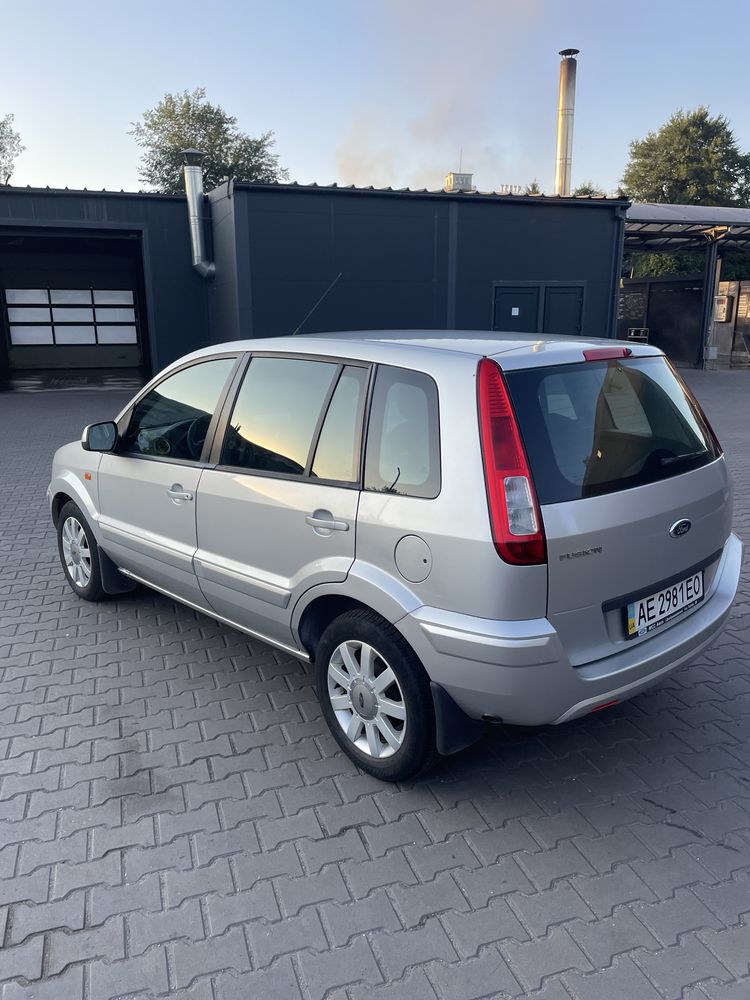 Продам Ford fusion 2011 автомат