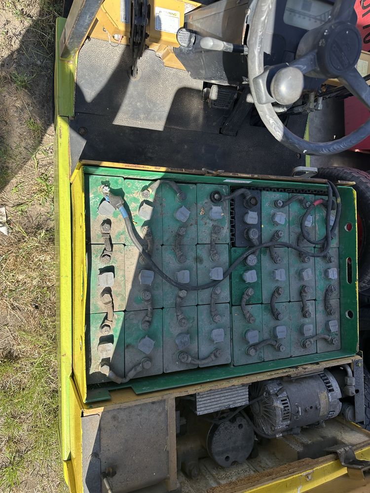 Wózek widłowy elektryczny