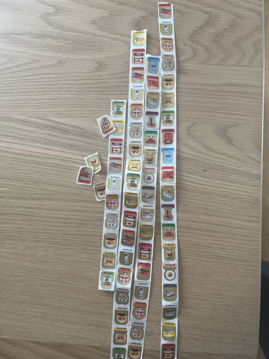 77 naklejki z biedronki biedroniaki