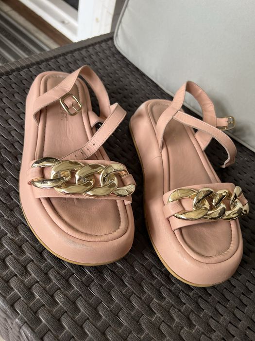 Босоніжки, 37 розмір