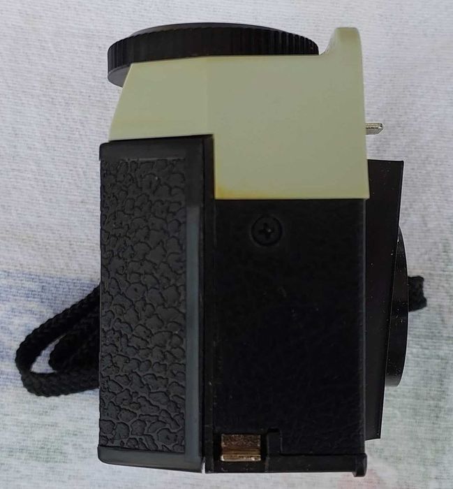 Máquina Fotográfica KODAK Instamatic 25